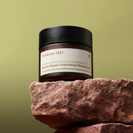 Hypoallergenic Clean Correction Barrier Repair Nourishing Moisturiser Immagine 4